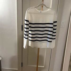 Uniqlo White and Black Striped Long-Sleeve Knit Top